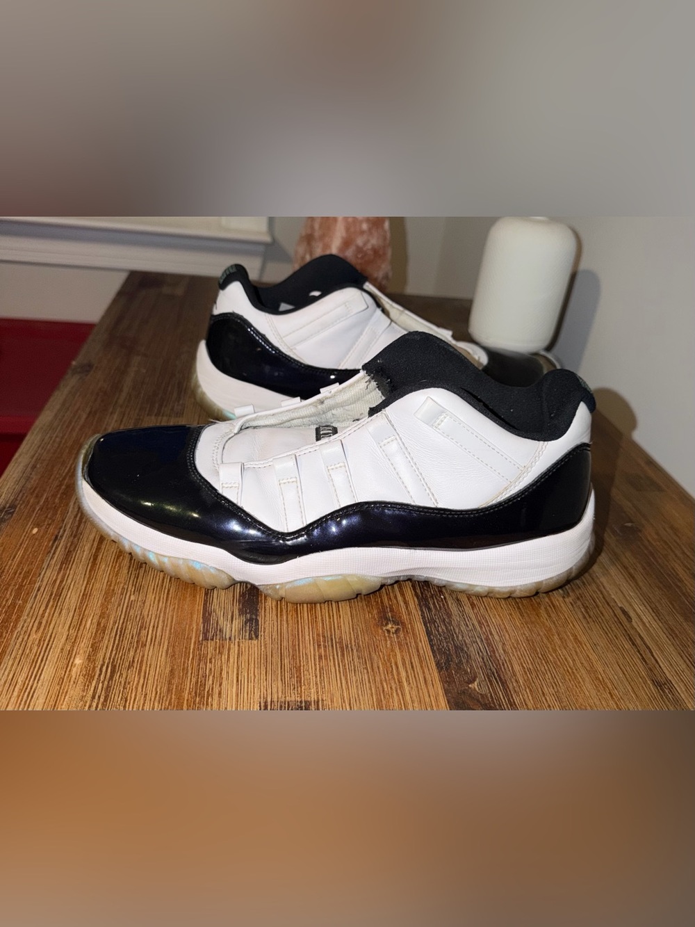 Nike Air Jordan 11 Low Emerald Green Men’s Size 9